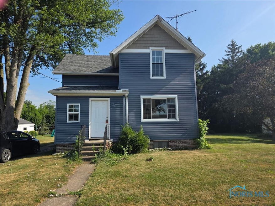 413 Fernwood St, Delta, OH 43515 - photo 1