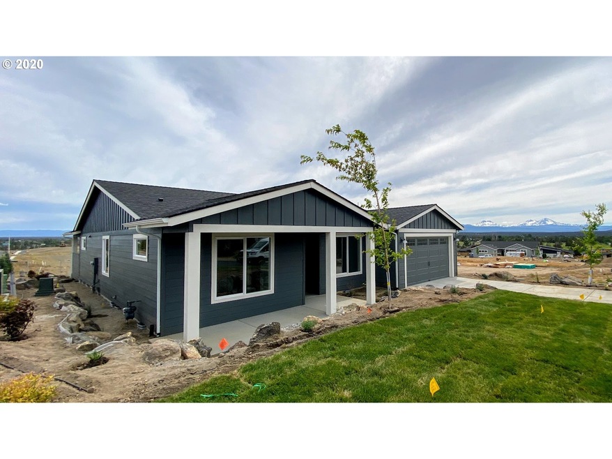 4312 SW Yew Ave, Redmond, OR 97756 - photo 1