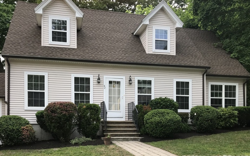 42 Dunster Ln unit 42, Winchester, MA 01890 - photo 1