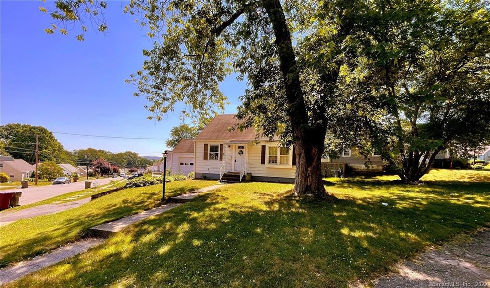 396 Quinn St, Naugatuck, CT 06770 - photo 1