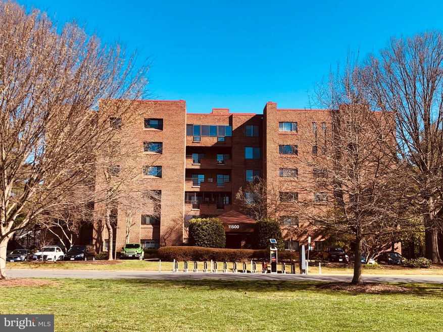 11500 Fairway Dr unit 204, Reston, VA 20190 - photo 1