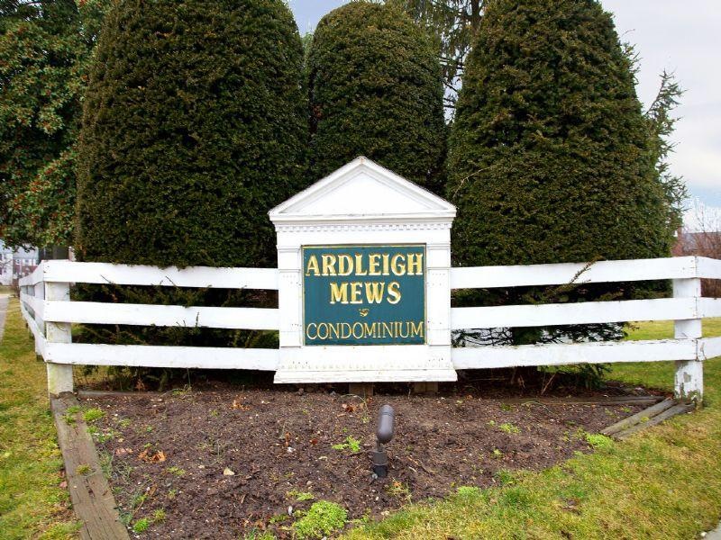 14 Green Acres Dr unit 46, Verona, NJ 07044 - photo 1