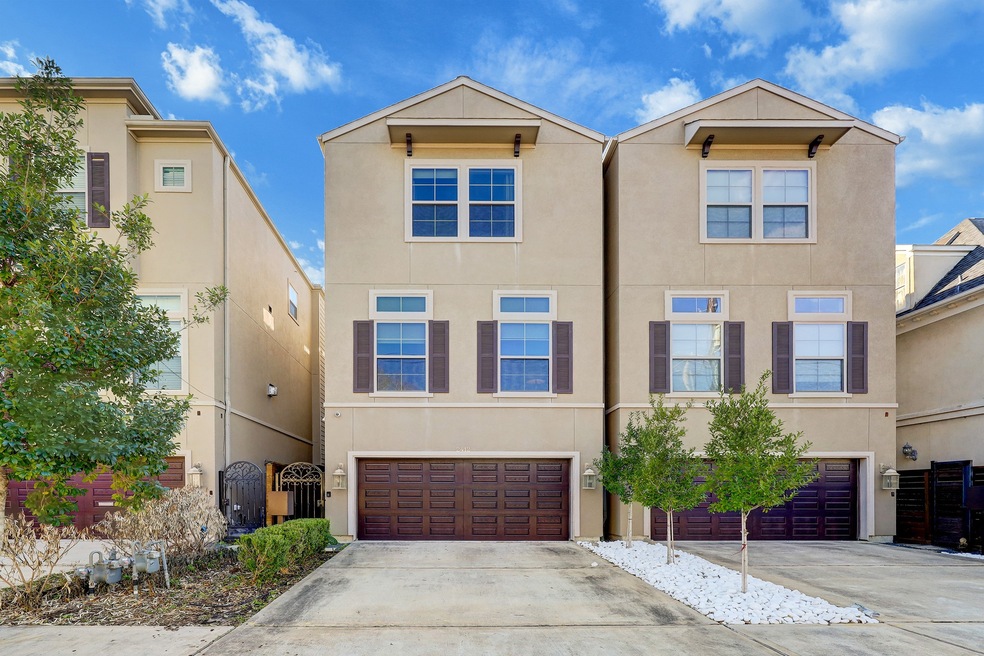 2412 Hazard St, Houston, TX 77019 - photo 1