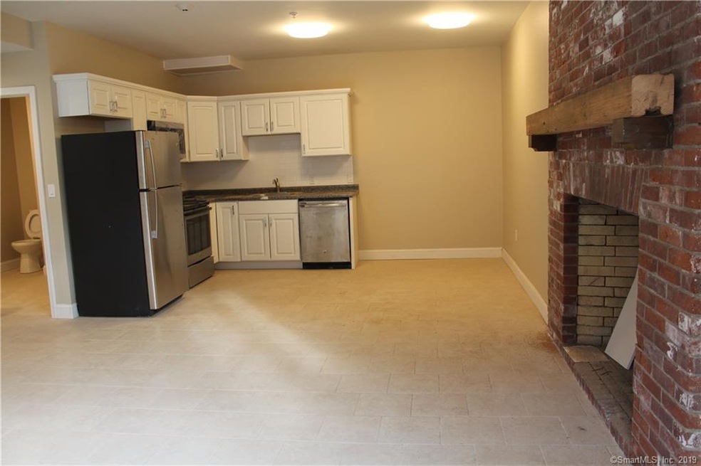 165 Hill St unit 3, Bristol, CT 06010 - photo 1