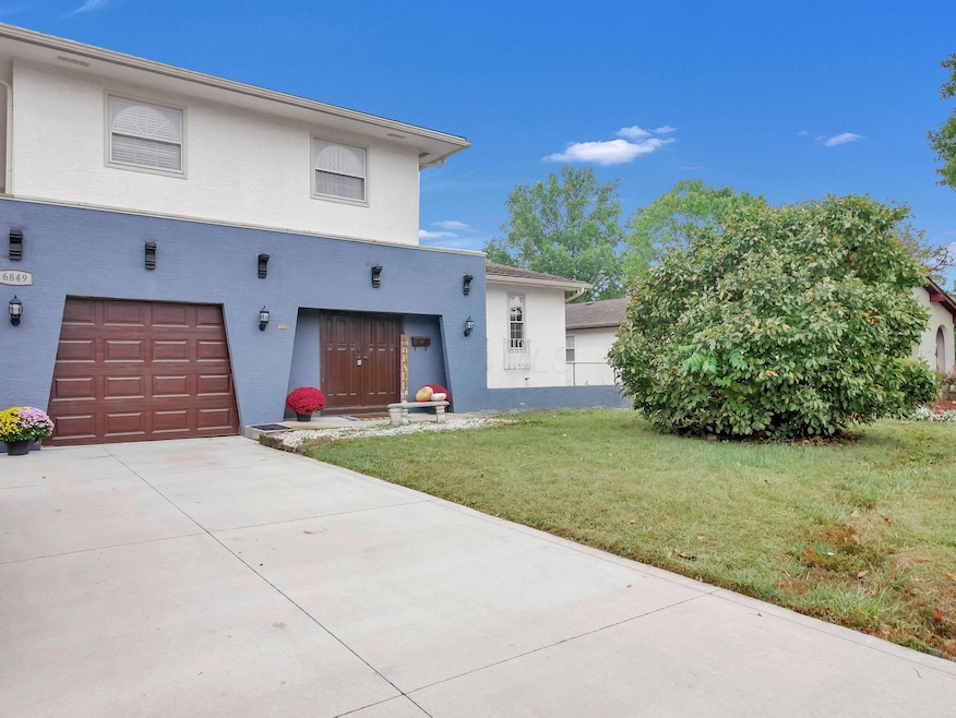 6849 Roundelay Rd N, Reynoldsburg, OH 43068 - photo 1