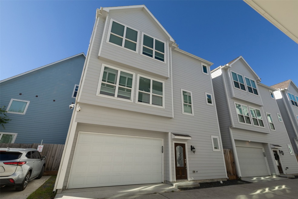 720 Link Rd unit C, Houston, TX 77009 - photo 1