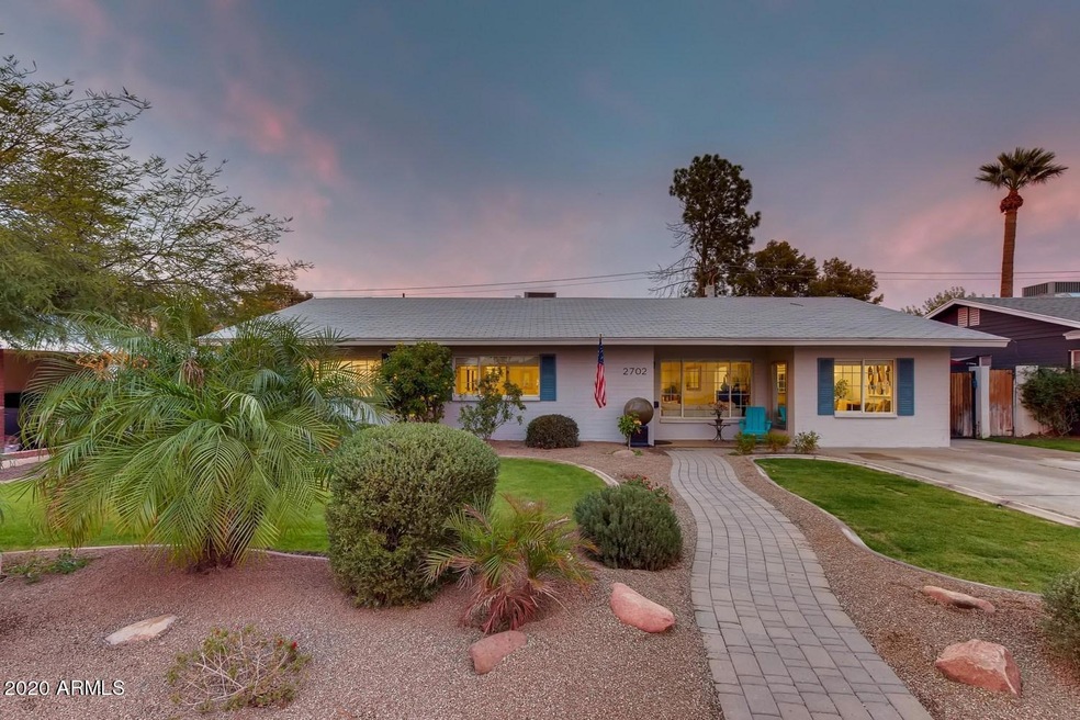 2702 East Elm Street Phoenix AZ - Web Qu