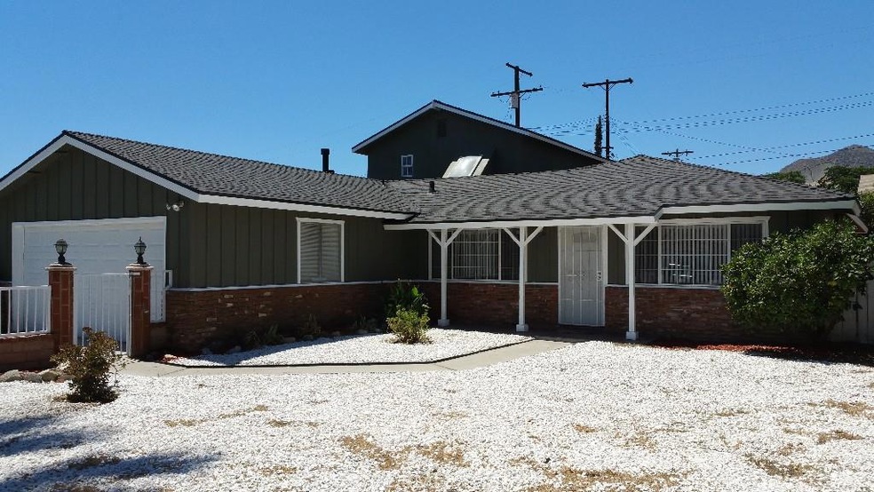 14649 Rosales St, Sylmar, CA 91342 - photo 1