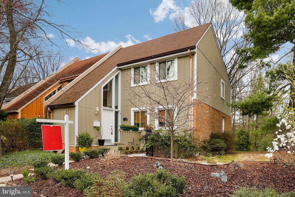 11110 Forest Edge Dr, Reston, VA 20190 - photo 1