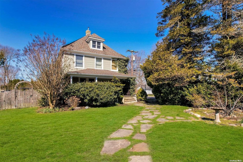 70 Snedecor Ave, Bayport, NY 11705 - photo 1