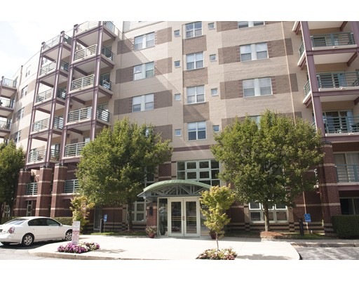 273 Cambridge Rd unit 211, Woburn, MA 01801 - photo 1