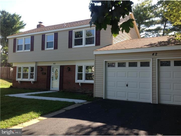 42 Fleetwood Place, Willingboro, NJ 08046 - photo 1