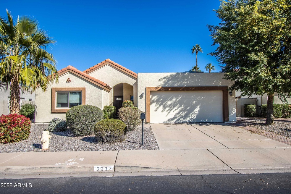 Remodeled Dobson Ranch Beauty!