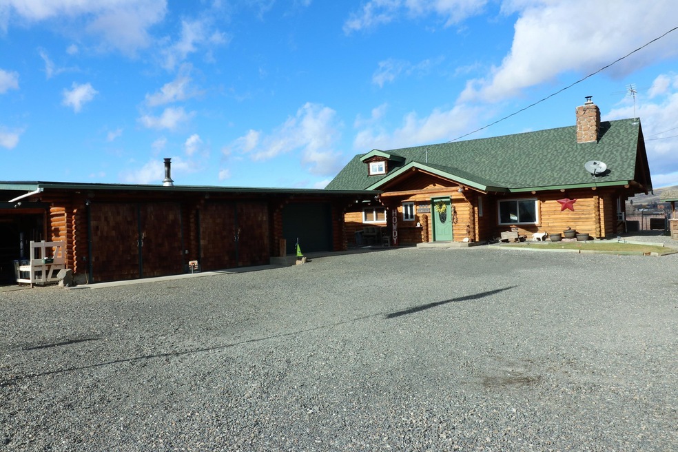 1 House & Shop