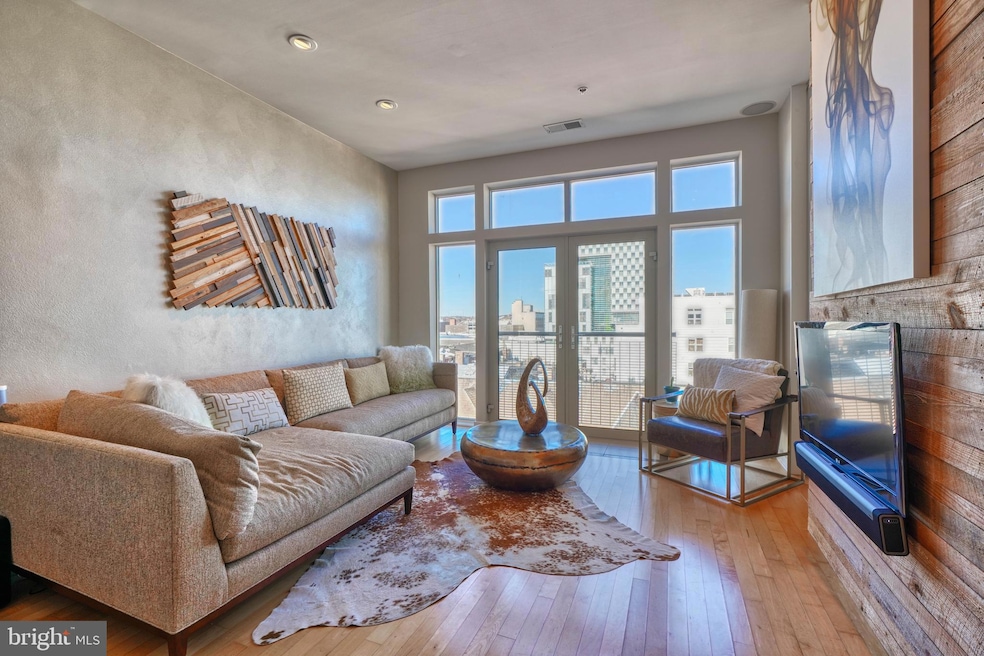 Twelve 09 unit 423, Baltimore, MD 21201 - photo 1