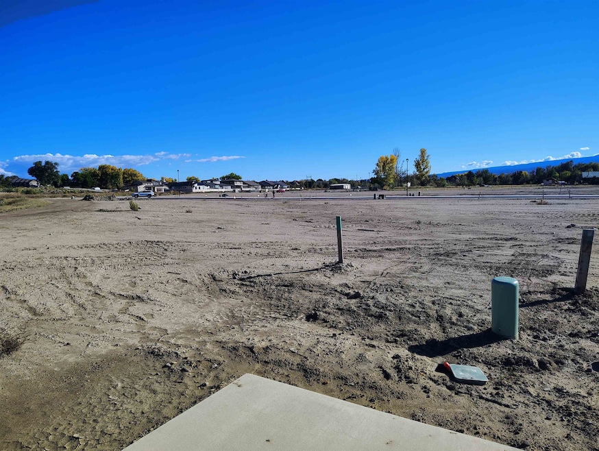 718 Glory Dr, Grand Junction, CO 81505 - photo 1