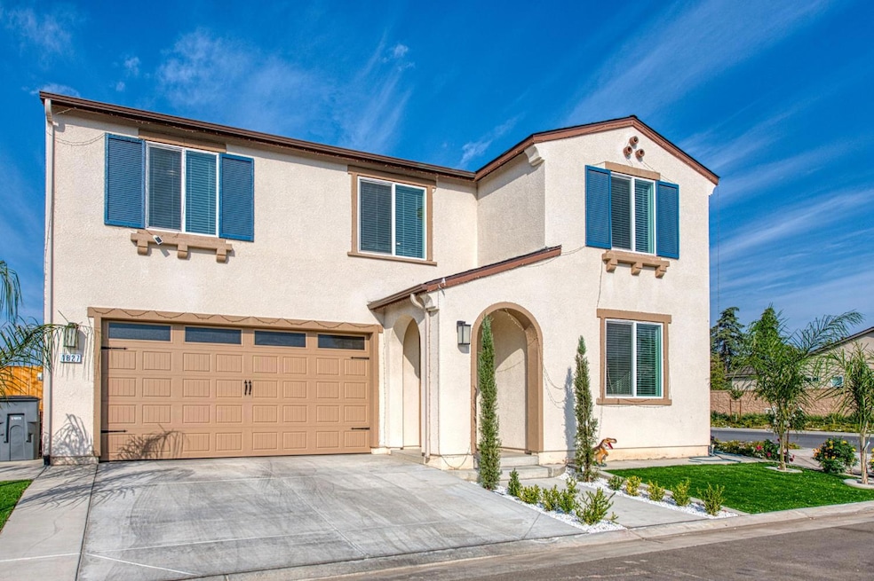 1827 N Filbert Ave, Fresno, CA 93727 - photo 1