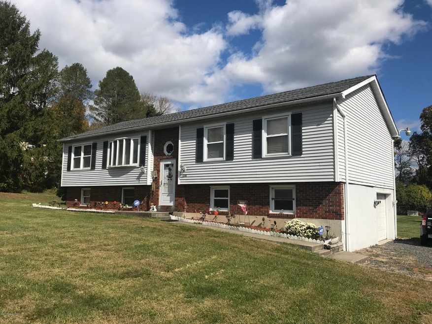 235 Cherry Hill Ln, Brodheadsville, PA 18322 - photo 1