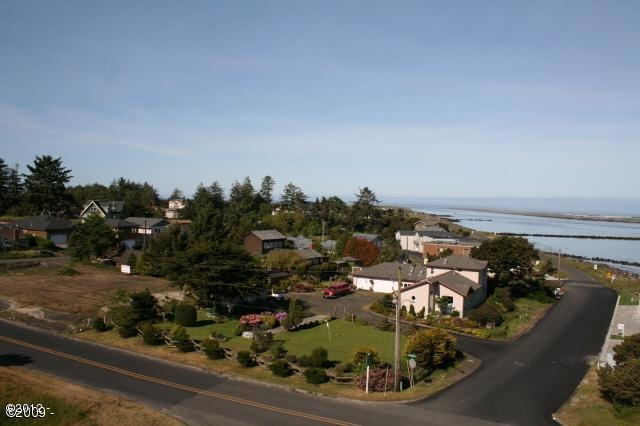 Lot on the left side
