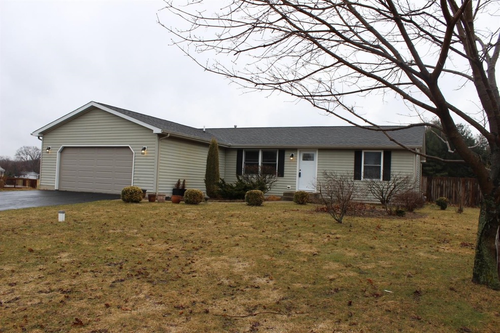 4081 N Andrea Dr, La Porte, IN 46350 - photo 1