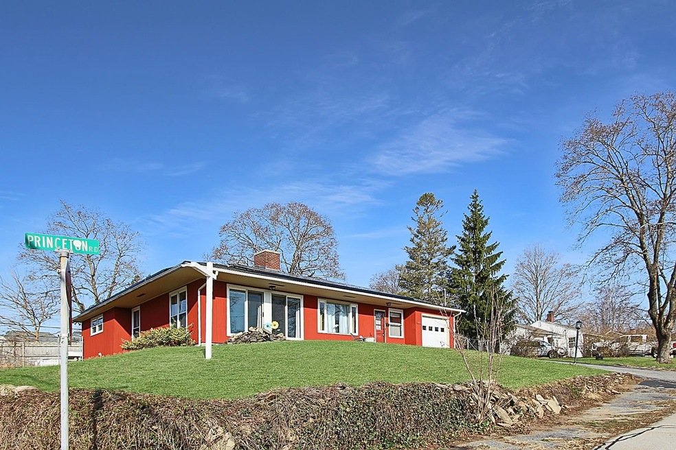 130 Princeton Rd, Nashua, NH 03064 - photo 1