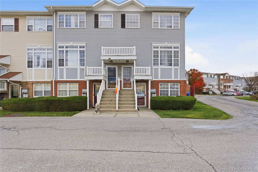 163 Surf Dr unit 199, Bronx, NY 10473 - photo 1