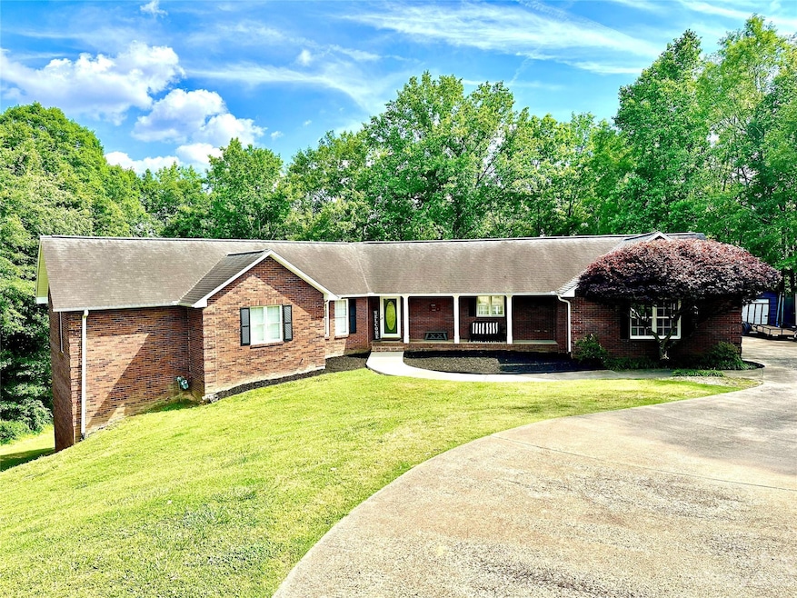 157 Valentine Dr, Shelby, NC 28152 - photo 1