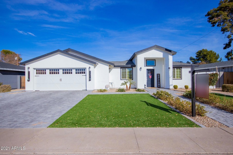 4020 E Glenrosa Ave, Phoenix, AZ 85018 - photo 1