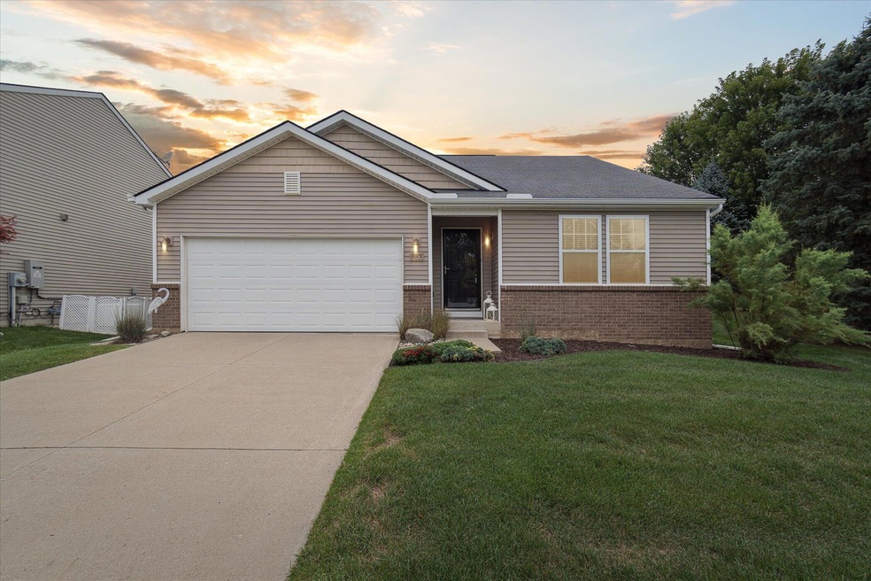 8073 Beechwood Blvd unit 282, Dexter, MI 48130 - photo 1