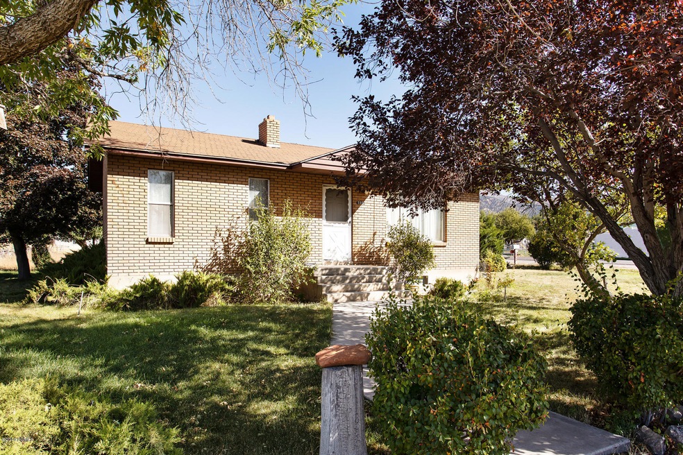 595 East 100 South Nephi UT-001-024-595E