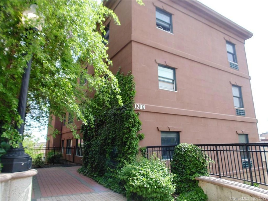 1208 Broad St unit 203, Bridgeport, CT 06604 - photo 1