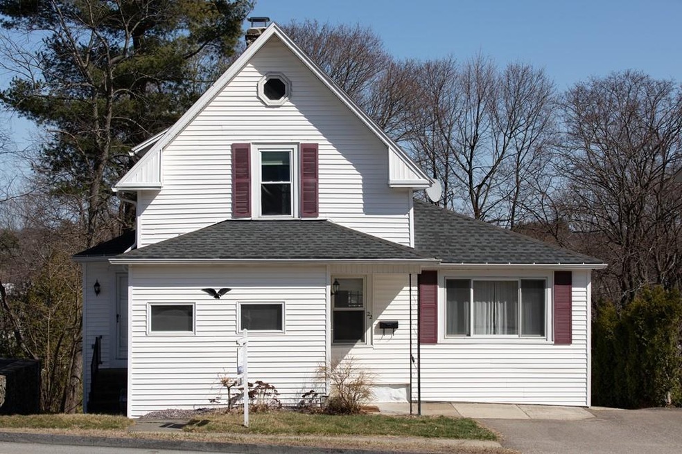 22 Gordon St, Worcester, MA 01604 - photo 1