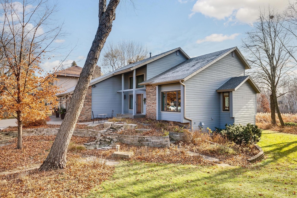Sold $725,000