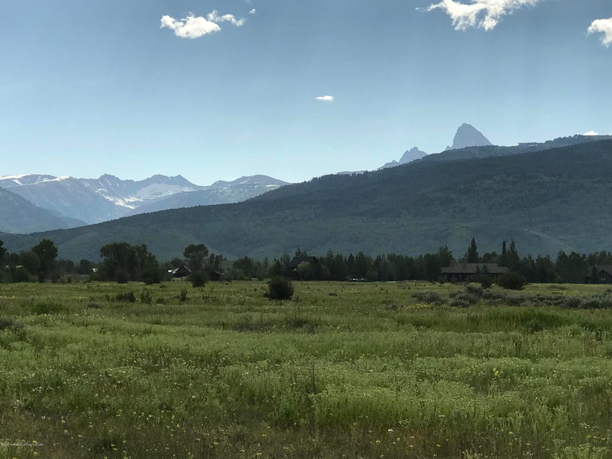 939 Paiute St, Driggs, ID 83422 - photo 1