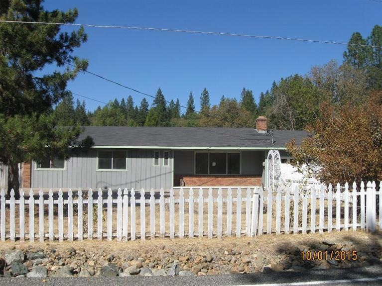 382 Connie Ln, Merlin, OR 97532 - photo 1