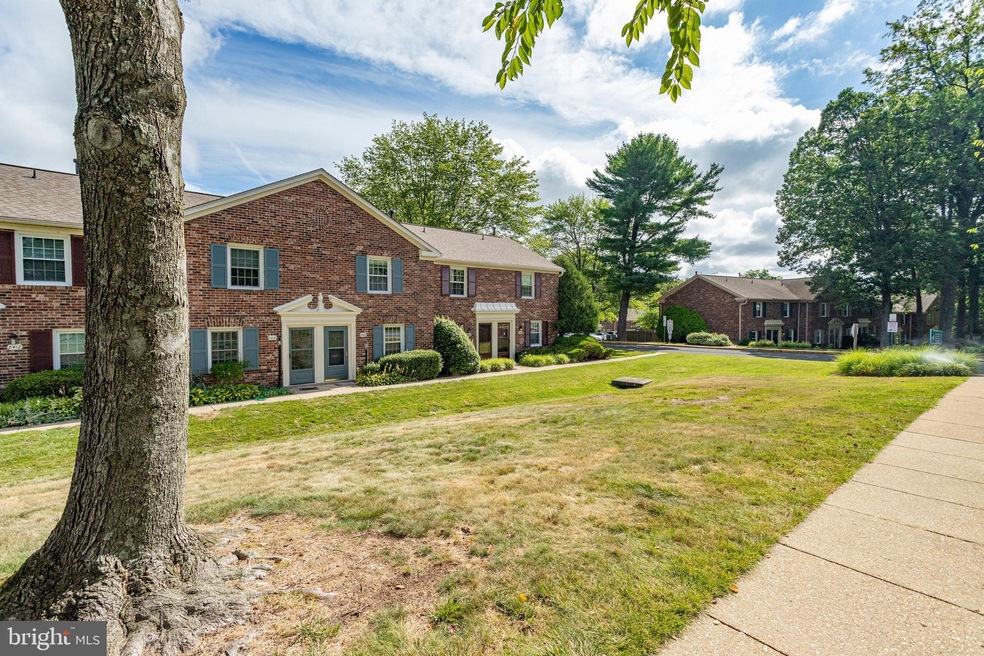 8408 Forrester Blvd unit 573, Springfield, VA 22152 - photo 1