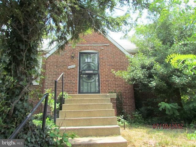 3803 56th Ave, Hyattsville, MD 20784 - photo 1