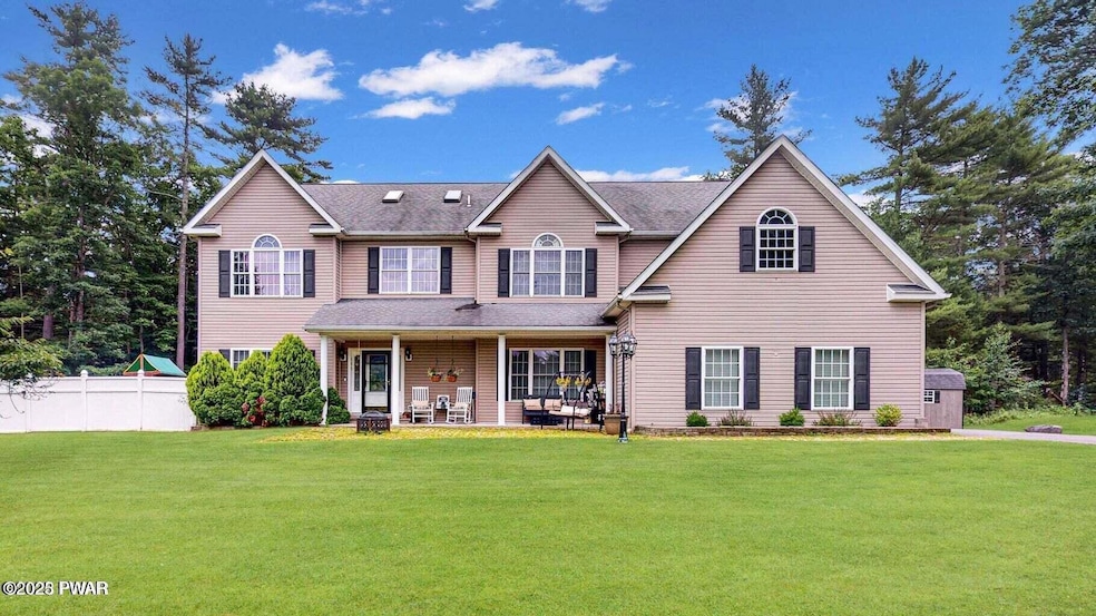 160 Mountain Springs Rd, Milford, PA 18337 - photo 1