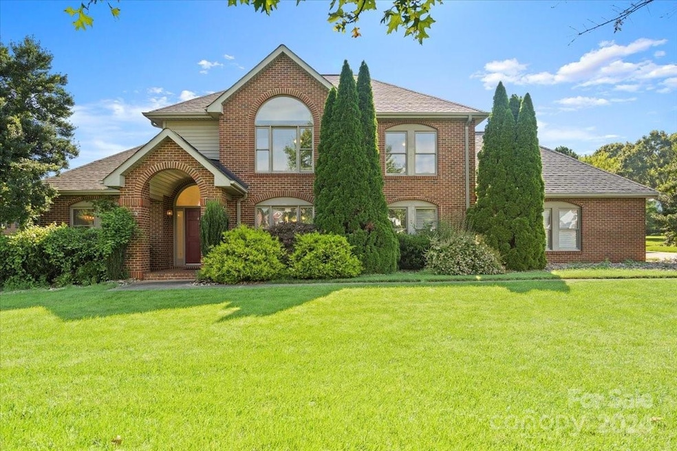 120 Stone House Dr, Statesville, NC 28625 - photo 1