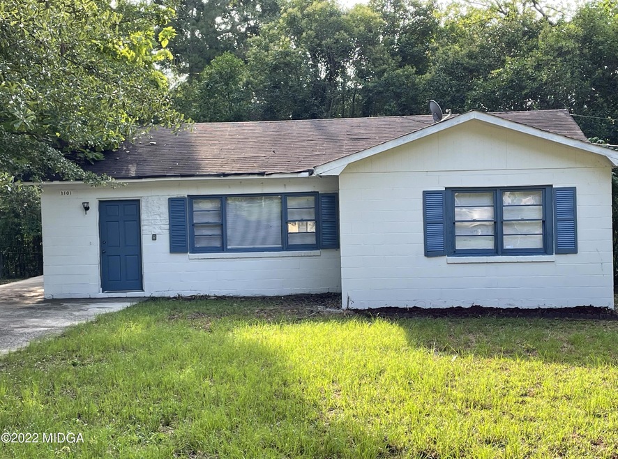 1101 Sparkle Ave, MacOn, GA 31217 - photo 1