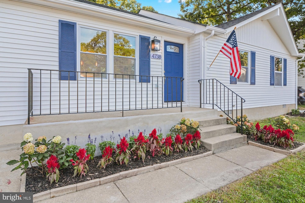 4738 Idlewilde Rd, Shady Side, MD 20764 - photo 1