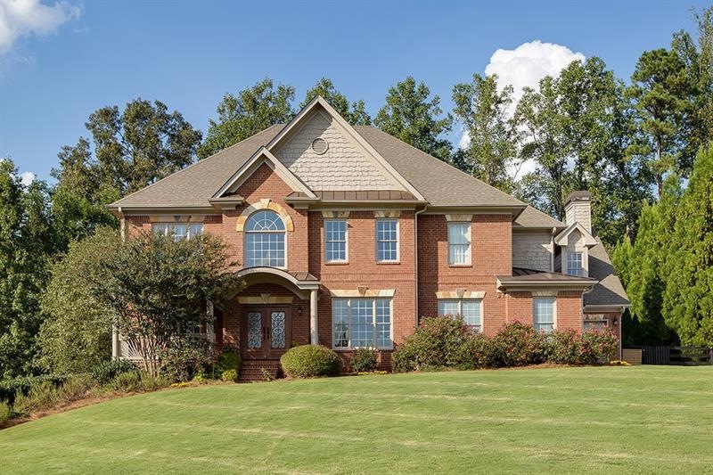 Beautiful, meticulous home located on a private cu