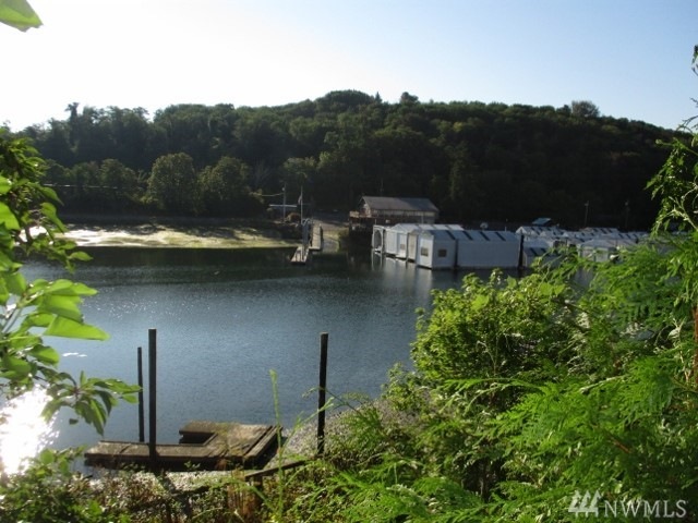 1949 E Day Island Blvd W, University Place, WA 98466 - photo 1