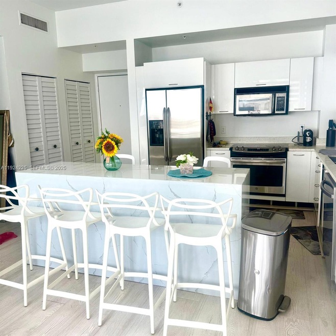 133 NE 2nd Ave unit 208, Miami, FL 33132 - photo 1