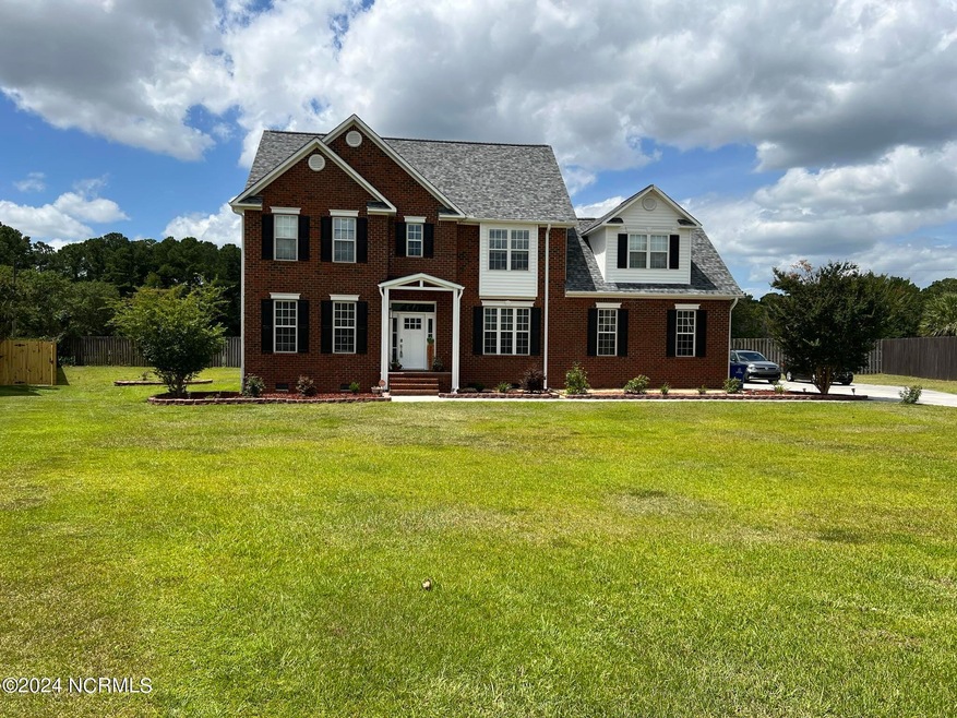 102 Drayton Hall, Jacksonville, NC 28540 - photo 1