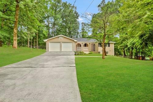 45 Stoneview Dr SW, Lilburn, GA 30047 - photo 1