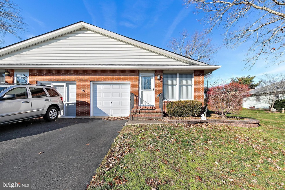 20 Magnolia Rd unit 32, Manahawkin, NJ 08050 - photo 1