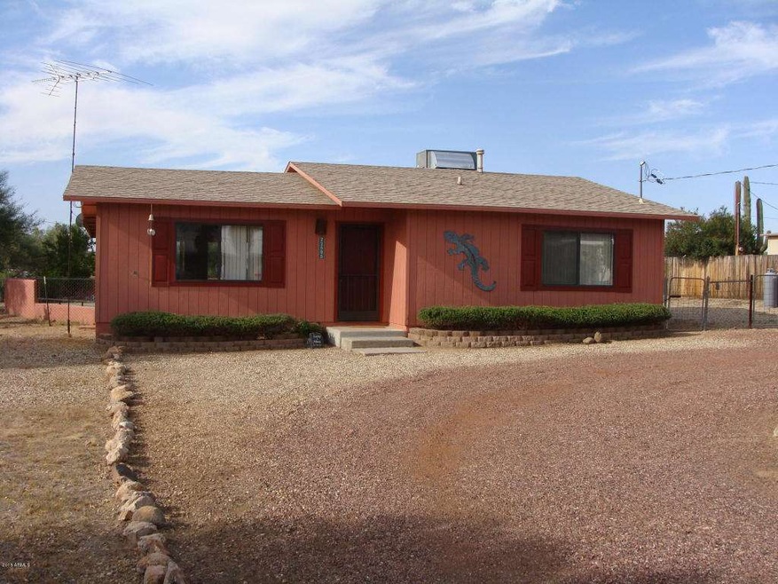 Neat & tidy curb appeal