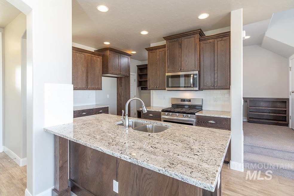 6110 E Mayfield Dr, Nampa, ID 83687 - photo 1