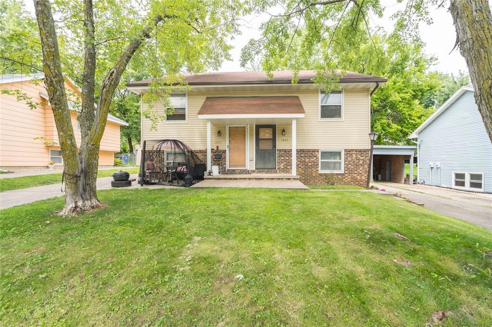 1842 E Park Ave, Des Moines, IA 50320 - photo 1